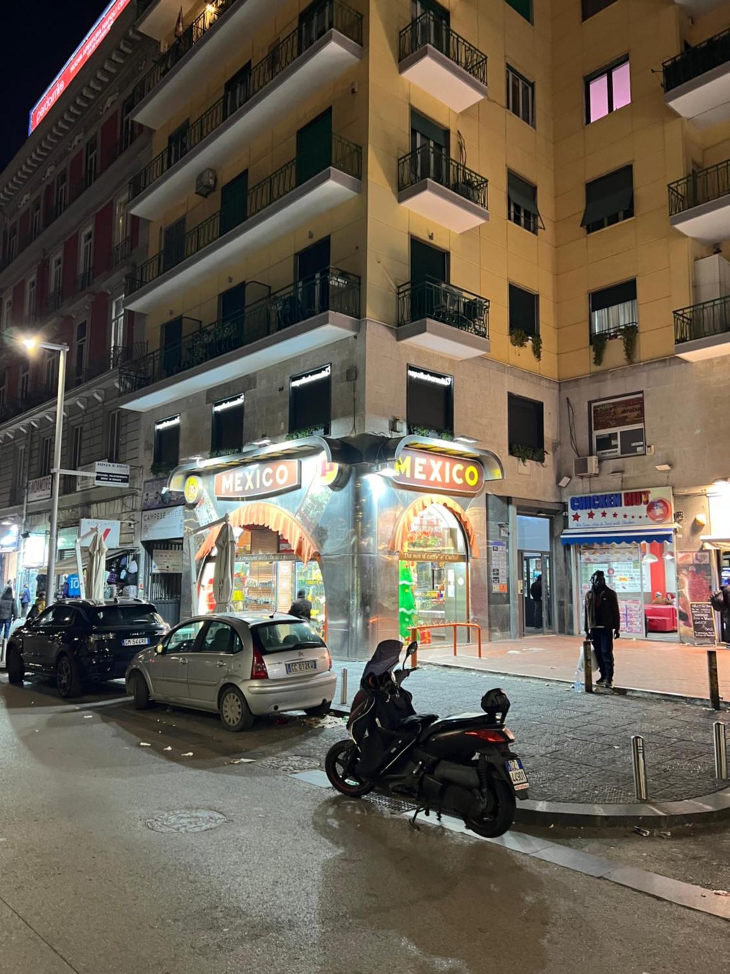 Napoliurbansuite Kültér fotó